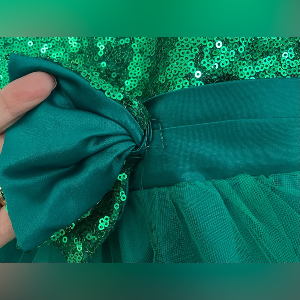 Dress for a 3-year-old, elegant and comfortable. Green color. - Picture 17 of 17
